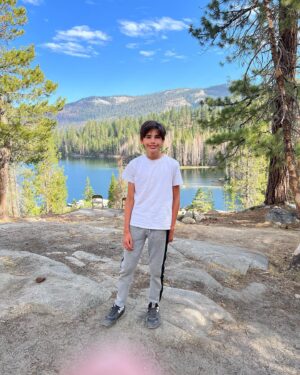 Elizabeth Craft Instagram - BEST day picking up Jack from camp!@goldarrowcamp #happieronhollywood