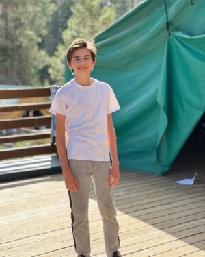 Elizabeth Craft Instagram - BEST day picking up Jack from camp!@goldarrowcamp #happieronhollywood