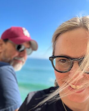 Elizabeth Craft Instagram - Vacation mode (mostly) in Laguna Beach. #happierinhollywood