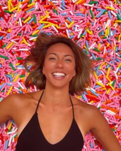 Actress Elizabeth Frances HD Instagram Photos and Wallpapers September 2021