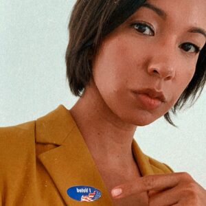 Elizabeth Frances Instagram - Long post alert 😎😂
“The vote is precious. It is the most powerful non-violent tool we have in a democratic society, and we must use it.” - John Lewis 

#VOTE #vote2020 
I’ve been spending time in this pandemic listening to myself, staying off of the social medias, and taking action old school: person to person, marching peacefully, phone calls, difficult conversations, introspection, following curiosity…to investigate what this time is for me, how to BE and implement lessons into my life and my work, to emerge as a better person, and to participate in ways that feel valuable and actionable to me. Balancing self care, family care, growth, and seeing what action looked like pre-platforms. So today I felt compelled to pop by and say…VOTE. People have suffered so that you can vote. Do not become complacent. Voting is our collective voice, as a body of people, and I do hope and pray that we emerge out of this time and pandemic seeking to find togetherness and understanding. The real, raw, painful work that it takes to arrive there. To acknowledge one another, and attempt to heal. 

I can only speak to my own experience, but growth (inside and out) takes hard work, honesty, vulnerability, strength, and a good hard look in the mirror, daily. But ultimately I know where I wanna BE and who I wanna BE and how I wanna BE. And friends and strangers, I see you attempting the same. Let’s never give up trying to find a way to arrive at the dream and potential of what living together COULD be, in our imperfect attempt each generation to achieve it. Love to you all. All your successes, your pain, your challenges, your joys. I’m seeing it. I see you. Find your agency, be kind to one another, and continue to be relentless.
