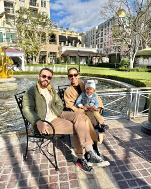 Elizabeth Grullón Instagram - I love you I love you I love you! You are the greatest thing. Thank you for being here. Thank you Kathy & Doug for sharing your little treasure with us for a week 🥹 My heart is full!