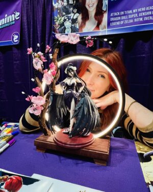Elizabeth Maxwell Instagram - Albedos, and puppies, and sticky balls OH MY!

I had SUCH a good time at @animewashington, huge thanks to everyone who came out and were so generous with your positive energy and kindness! Getting to see my first Natasha cosplay in person was the icing on the cake!

#animewashington #myheroacademia #mineta #midnight #overlord #overlordanime #albedo #albedooverlord #natasha #honkaistarrail #honkaistarrailcosplay #cosplay