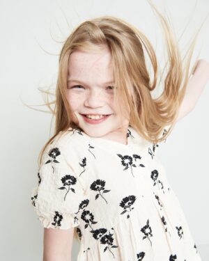 Ella Chadwick Instagram - 🖤🤍more pics from my recent updates with @brianophotography  @zebedeetalent 📸  Dress from @zarakids #blackandwhite #updates #photoshoot #zarakids