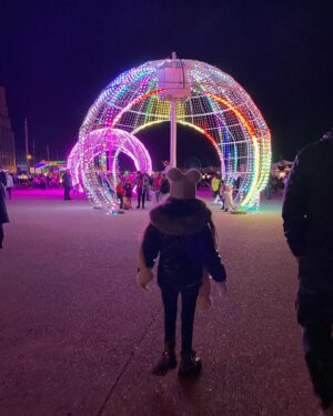 Ella Chadwick Instagram - Had a fab time last night at blackpool illuminations. Ive vome every year since i was 4wks old well apart from 2020 cause of covid. My fave part is the dancefloor and music outside the tower as i love to dance ❤️ #blackpool #blackpoooltower #blackpoolilluminations #tradition