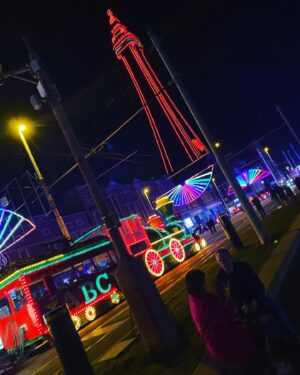 Ella Chadwick Instagram - Had a fab time last night at blackpool illuminations. Ive vome every year since i was 4wks old well apart from 2020 cause of covid. My fave part is the dancefloor and music outside the tower as i love to dance ❤️ #blackpool #blackpoooltower #blackpoolilluminations #tradition