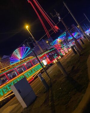 Ella Chadwick Instagram - Had a fab time last night at blackpool illuminations. Ive vome every year since i was 4wks old well apart from 2020 cause of covid. My fave part is the dancefloor and music outside the tower as i love to dance ❤️ #blackpool #blackpoooltower #blackpoolilluminations #tradition