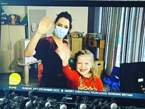 Ella Chadwick Instagram - Thanks @gmb for having me on your christmas show yesturday 🥰 thankyou @lauratobinweather for helping me deliver presents to the children in manchester childrens hospital 🎁🎄🎅🏻 Also Thankyou so much Gmb @benshephardofficial @kategarraway @susannareid100 for my gifts too i loved them i hope you all had a lovely christmas 🎄🎄🎄🎄#christmas #christmasdelivery #gifts #christmasspecial #christmasshow #gmb