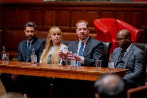 Ella Greenwood Instagram - Thank you to @oxford_uni @theoxfordunion for having me speak on the Mental Health Awareness Panel, such an incredible experience 📚