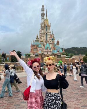 Ella Greenwood Instagram - Another happiest place on earth 🏰