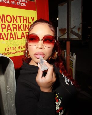 Elle Breaunna Instagram - Takin over for the 99 & the 2000.

📸 @dredotty