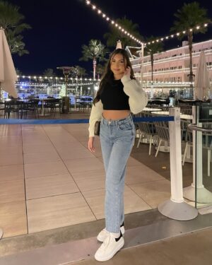 Elle Paris Legaspi Instagram - it’s beginning to look a lot like christmas ❄️
#explore #explorepage