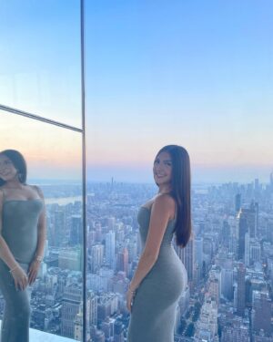 Elle Paris Legaspi Instagram - happiest here🫀