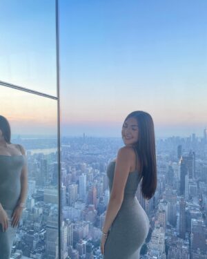 Elle Paris Legaspi Instagram - happiest here🫀
