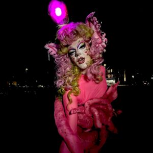 Ellie Diamond Instagram - 🍄🪱𝕿𝖆𝖓𝖌𝖑𝖊𝖉 𝖎𝖓 𝖒𝖞 𝖔𝖜𝖓 𝖎𝖓𝖙𝖊𝖘𝖙𝖎𝖓𝖊𝖘🪱🍄
-
Portals was such a dream to experience live! The artistry that @littlebodybigheart possesses within is so inspiring that I just had to recreate this look!!!! 
-
Hair inspo: @williamscottblair 
Makeup inspo: @laurelcharleston 
Outfit inspo: @chrishabana 
-
Outfit and hair by me