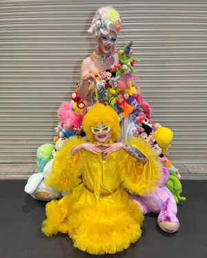 Ellie Diamond Instagram - DRAG CON PT.1 🧸🎀👛🌸🏩💕💞 
-
Thank you to everyone who came to visit the toy machine over the weekend this dress and booth was a lot of fun to create and bring to life! #madebyme 
-
This dress was inspired by a gorgeous shop I visited while in Australia (swipe to the last pic) @tibbsandbones
