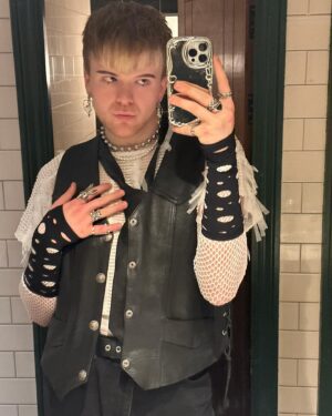 Ellie Diamond Instagram - I’ve realised I’ve not posted any out of drag pics in a while…Enjoy n scroll thru some lookies I’ve done ✨✨
-
Since moving to Manchester I’ve thoroughly enjoyed styling and dressing however i bloody like….. lil bit cute a lil bit alt!
-
Being suppressed into wearing “normal boy” clothes in Dundee I never felt any sense of being my own person/ having a personal style! I’m growing everyday and finding out more and more about myself and my style! Who I am and what I want to do here is definitely a journey with a lot of ups and downs but…..I’m still kicking and baby I’m thriving in my own! 
-
Thank you all for your continued support and love🖤✨