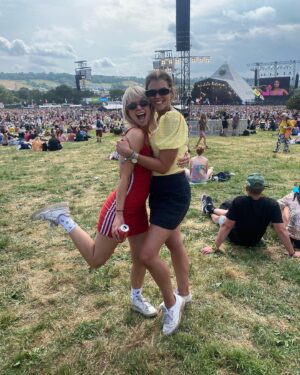 Ellie Duckles Instagram - Glastonburrrryyyyy 😏😏
My body and mind are recovering but my heart and soul are so full ‼️‼️
Another epic year. Feeling so much gratitude for new friends, old friends, beautiful memories with my family and the privilege of frolicking around Worthy Farm.
UNTIL NEXT YEAAAR BABY♥️♥️♥️✨✨