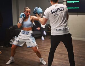 Ellie Scotney Instagram - 📈