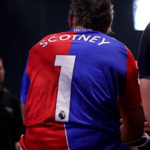 Ellie Scotney Instagram - OUR WORLD CHAMP ❤️💙

Congratulations, @elliescotney_ 🦅

#CrystalPalace #Boxing #EllieScotney