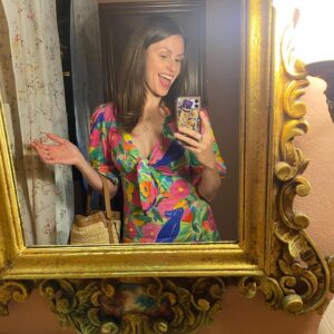 Ellie Taylor Instagram - Mallorca with my beautiful girls 🩷🩷🩷
The most wonderful few days hanging out in beach clubs pretending to be a bride, generally dressing like a crazed aunt and above all, remembering how much I enjoy limoncello.