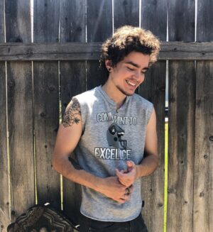 Elliot Fletcher Instagram - wow, thank you to everyone for all the birthday wishes!! i didn’t expect all the love! i thought nobody likes you when you’re 23 but maybe i’m wrong lmao 🖤🦇