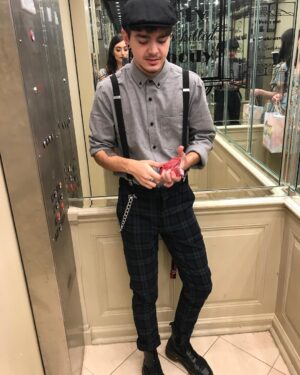 Elliot Fletcher Instagram - i look like a chimney sweep? chim chim cher-ee! happy birthday @chiaraaurelia (ft. cutie danielle taking my picture)
