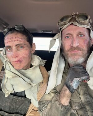 Elsa Pataky Instagram - Some of my favourite moments on  the set of @furiosamovie #madmaxsaga  @chrishemsworth  @anyataylorjoy @yesdavidcollins. 📷@jasinboland