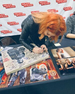Elyse Dufour Instagram - Goingtoclogyourshitwithonemore #walkerstalkercon #walkerstalker postsorryinadvance but I love these people #twd #twdfans #twdfamily 
Please comment and let me tag you because I love you so much