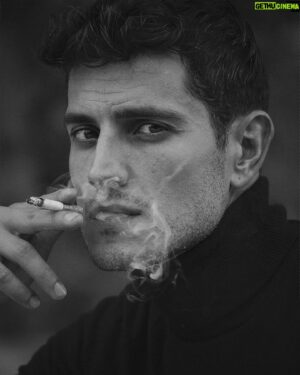 Emanuel Caserio Instagram - 🚬

Ph. @marcomelfiphoto