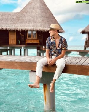 Emanuel Caserio Instagram - Maldive… vi immaginavo proprio così! 💙

#maldive
