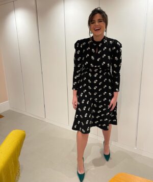 Emer Kenny Instagram - Glammed for the BIFAs. 

Thank you @naradkutowaroo @samcmakeup and @emmalanestylist! 💚