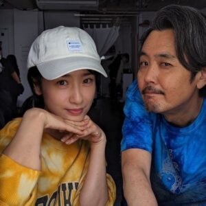 Emi Kurara Instagram - .
本日深夜0時35分〜
フジテレビ「リズム」
いよいよ最終回。

皆んなのダンスシーン必見です！

夏にぴったりな爽やかな作品
少し勇気を出して明日誰かと触れ合ってみよう、そう背中を押してくれる、個人的にもお気に入りの作品でした。

3話でマイちゃん（岡本圭人くん）とタメ（吉柳咲良ちゃん）が、オジ（岡部たかしさん）を尾行するダンスシーン好きだった♪
皆んなほんとにずっと踊って踊ってまた踊って頑張ってたんです。
皆んなのステージ最後まで見届けて頂けたら嬉しいです。

#リズム