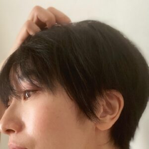 Emi Kurara Instagram - .
晴天！
キャッチボールして
太陽浴びて
気持ちもスッキリ。

新しい髪型。
少しボーイッシュに。
ばっさりいきました。

皆さん素敵な週末を💚