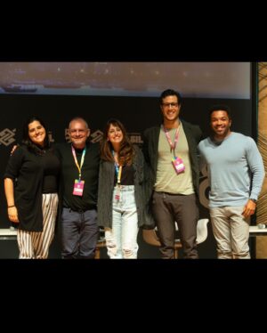 Emiliano D'Ávila Instagram - Ainda sobre Rio2C! 

#tbt #rio2c #rio2c2023 #joãofalcão #cidadedasartes #palestra #painel #batepapo #cultura #arte #talento #ator #diretor #produtor #roteirista #audiovisual #audiovisualbrasileiro #tv #série #cinema #novela