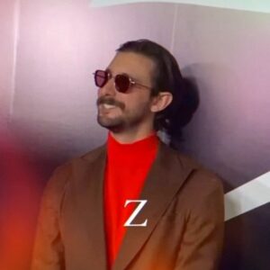 Emiliano Zurita Instagram - Que gran noche ayer en la premier de #ZORRO 💥 viendo un proyecto que llevamos trabajando tanto tiempo con gente que amo más que nada…no se puede pedir más ❤️‍🔥
.
.
Fotos y styling: @fernan.mx
Reloj: @omega
Look: @driesvannoten @luigibianchi_official @off____white
Lentes: @jacquesmariemage