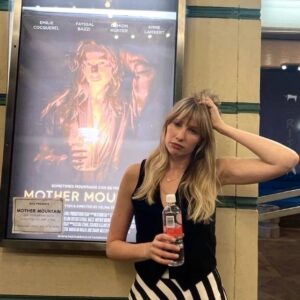 Emilie Cocquerel Instagram - Well that was a bit lovely 🖤

Dressed by @saloondesignhouse 
Jewellery @studio_elke 
Supported by too many to count 🙏@mothermountainmovie @fays113 @willowspeers @slinkystyle