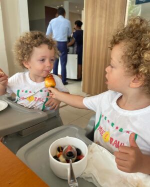 Emílio Dantas Instagram - Nesse último fim de semana fomos conhecer o @beachpark e @beachparkresorts .
Há um tempo que desejávamos conhecer essa delícia de lugar e foi tudoooo !!!
Desde a hospedagem até a diversão infinita desse lugar mágico.
As crianças amaram e nós tbm!!
Voltamos recarregados.
Gracias