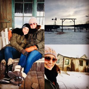 Emily Andras Instagram - It’s just so good to be Home(stead)™️. #EarpSoon #WynonnaEarp