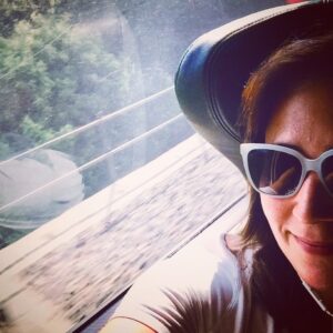 Emily Andras Instagram - ‪Train bound & stoked for #ehconcanada. 🇨🇦 #WynonnaEarp #viarailcanada #andwhenihitthatdipgetyourcamera