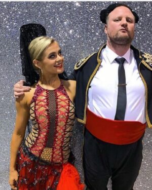 Emily Barker Instagram - Unfortunately I won’t be returning to @dwtsirl this year 🥰 

I’ve had 6 wonderful seasons on the show since starting at age 18.. I’ve given my absolute everything to the production for years and have loved every moment of helping my celebrities improve year on year 🥹 

Thankyou to all of my celebrity partners for trusting me and always giving me 1000% effort in rehearsals 🤍🫶🏼 

It’s been an amazing ride!! 3 finals and a win later and I’m hanging up my dwts dance shoes for the foreseeable 🤍 

Thankyou to everyone who has supported me over the years.. I’m ready to move onto this next chapter in my life, running my business and doing NEW THINGS 🤍 

Watch this space 🫶🏼