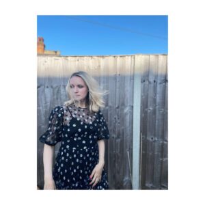 Emily Berrington Instagram - 🌊 Celebrating @lameruk last night at the amazing @framelessldn -
Make up thanks to James Tai @bobbibrownuk - Dress my favourite @shrimps - Garden photoshoot with @katie_berrington 
@frankieflw @dhpr_london @joshwood @jamesgouldcolour @nicholas.hardwick @ilio_smeraldo @livingproofuk