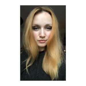 Emily Berrington Instagram - 🌲🍁
 @broracashmere 
@joshwoodcolour @jamesgouldcolour
(Out of shot - jeans covered in yoghurt/dribble/snot and none of it mine)