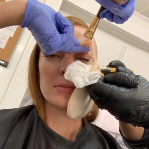 Emily Coutts Instagram - Endings are always hard but it’s been one hell of a ride 🚀 thank you to all of the fans who made the last few years so incredible. Thanks for welcoming us and the show into your universe. #StarTrekDiscovery #Detmer