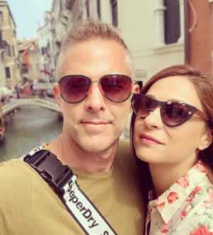 Emily Koliandri Instagram - #blastfromthepast #venicefilmfestival2019 #adultsintheroom #mirodesignersdress 🥂