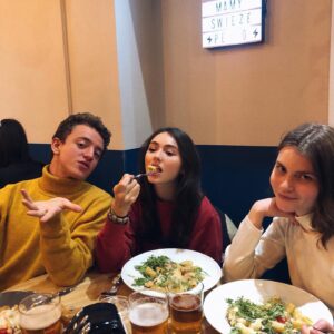 Emily Kusche Instagram - SØØN!!! SLØBORN; am 23. und 24.7. auf @_zdfneo_ und in der @zdfmediathek  miss the fam💖