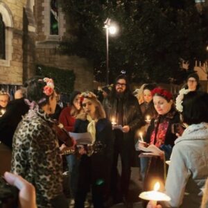 Emily Marie Palmer Instagram - “There may be times when we are powerless to prevent injustice, but there must never be a time when we fail to protest.” - Elie Wiesel 

Deepest thanks to everyone who gathered last night at Christ Church Cathedral to hold the Ukrainian people in the light, to pray for them, and to take actions and make donations on their behalf. 

Thank you @ananakaye @rosemaryfossee @conniechornuk @coleslivka @dr.duende @meganpalm for leading us in this beautiful song. In times of darkness and grief, gathering and singing together feels like a kind of protest of its own. ♥️ 

What you do matters. 

Photos by @joeyciccoline 

#StandWithUkraine #amnestyinternational #amnestynashville