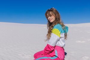Emily Marie Palmer Instagram - White Sands National Park fills me with pure ecstatic joy. 😍😭 

You can’t tell from these pictures, because I was trying to be cool and fit the vibe of our silly photoshoot, but I was neither chill nor cool on the inside because this place is AN ABSOLUTE WONDER ✨

The sand is always soft and cool and doesn’t stick to you the way most sands do — it’s bizarre and heavenly, and if you are a soul that appreciates a good spot for frolicking, as I do, it’s well worth a visit. I’m so glad we got to go back. 🤍 

📷 @joeyciccoline (always) 

#whitesandsnationalpark