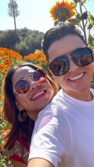 Emily Rios Instagram - Feliz cumpleaños, mi amor! Te amo un chingo. Enjoy 29, it’s all uphill from here.