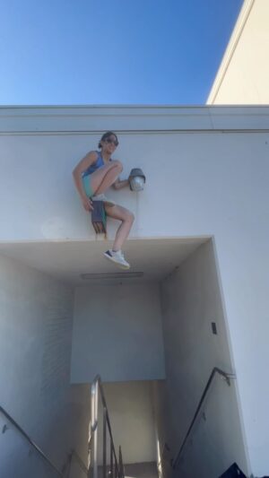 Emily Tung Instagram - A really silly moment from this summer 😝
🎥 @anyapkgirl 
.
.
.
.
#parkour #movementcreative #parkourjam #movementforlife #movetogether #parkourlove #parkourfreerun #parkourcommunity #parkourfreerun #parkourgirl #parkourwomen #stuntgirl #stuntwoman #stuntdouble #stuntlife #stuntpoc #summerjam #freerunning #freerunninglife #calesthenics #streetworkouts #adventurine #adventuregirl #actionaddict #climbing #twerk
